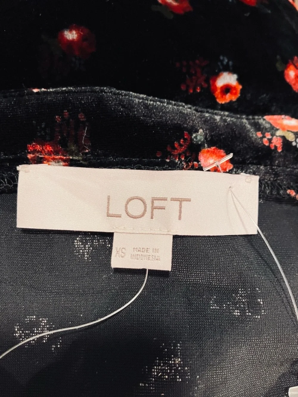 NWOT LOFT Black Velvet Red Floral Puff Sleeve Sweetheart Top XS Cottagecore